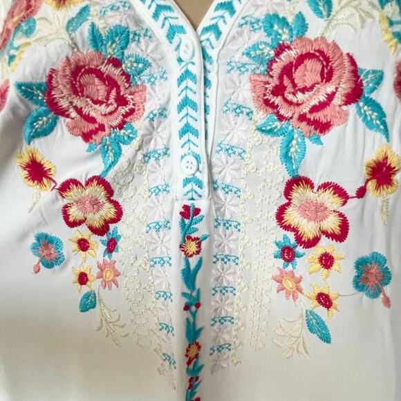 Andree by Unit White Floral Embroidery Tunic Top Sz XL Boho Cottagecore Romantic - Picture 4 of 12